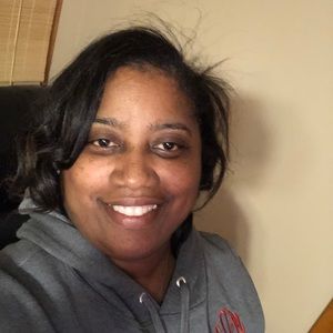 Meet your Posher, Yolanda